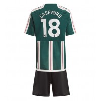 Manchester United Casemiro #18 Bortedraktsett Barn 2023-24 Kortermet (+ Korte bukser)